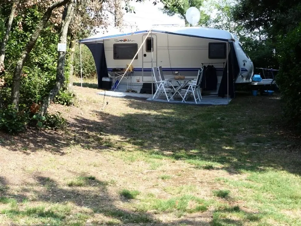Flower Camping Le Martinet Rouge 3 étoiles★★★