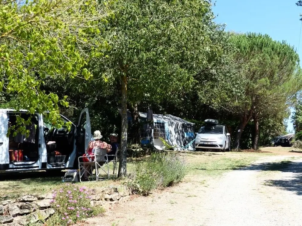 Flower Camping Le Martinet Rouge 3 étoiles★★★