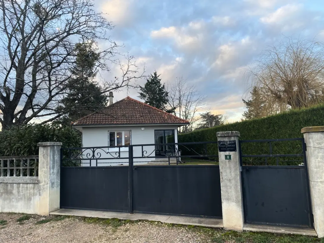 Maison de Vacances Broût-Vernet 3