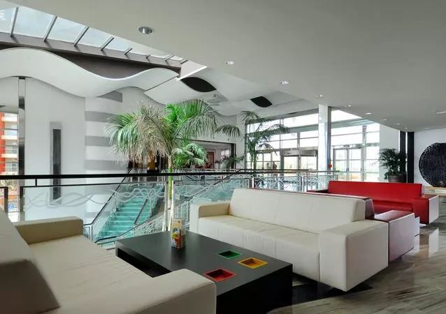 Elba Carlota Beach & Convention Resort**** - Location ...