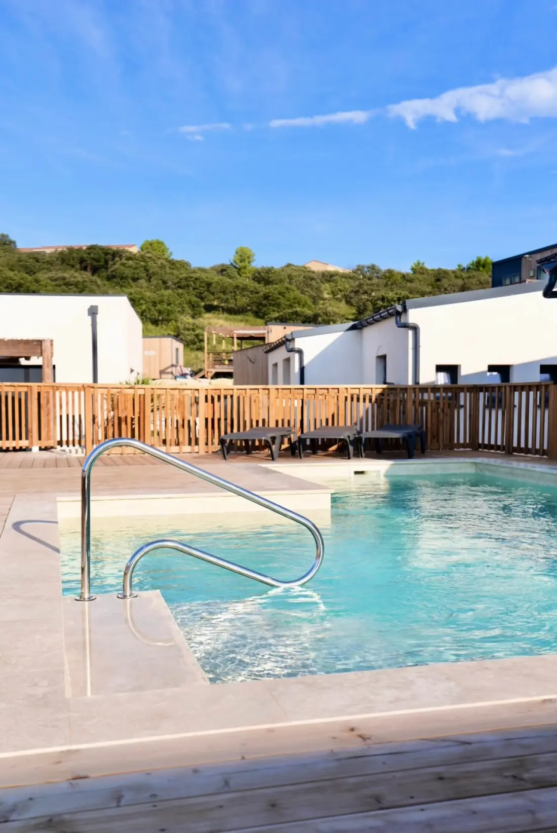 Camping Les Lodges du Lagon 3 étoiles★★★