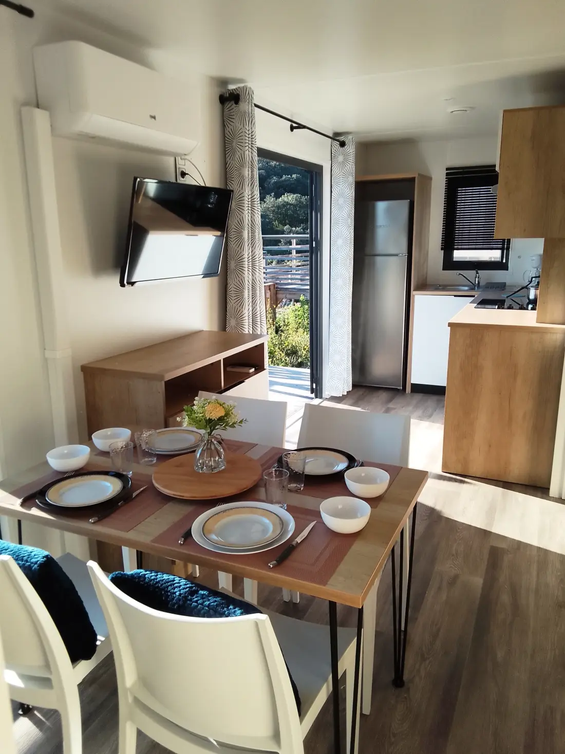 Camping Les Lodges du Lagon 3 étoiles★★★