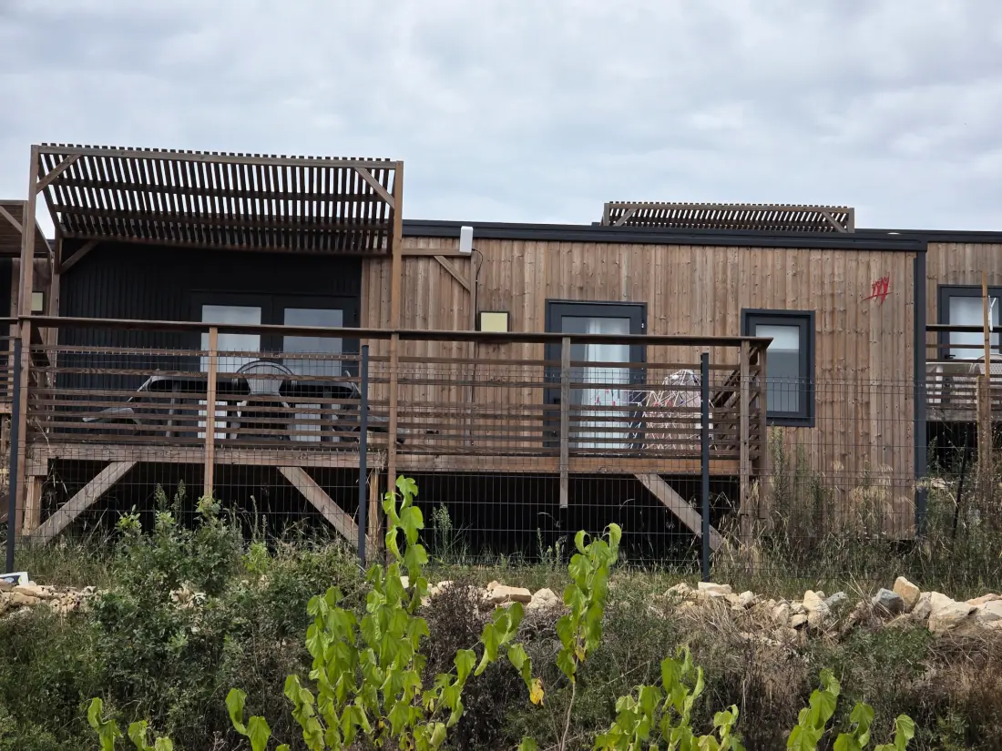Camping Les Lodges du Lagon 3 étoiles★★★