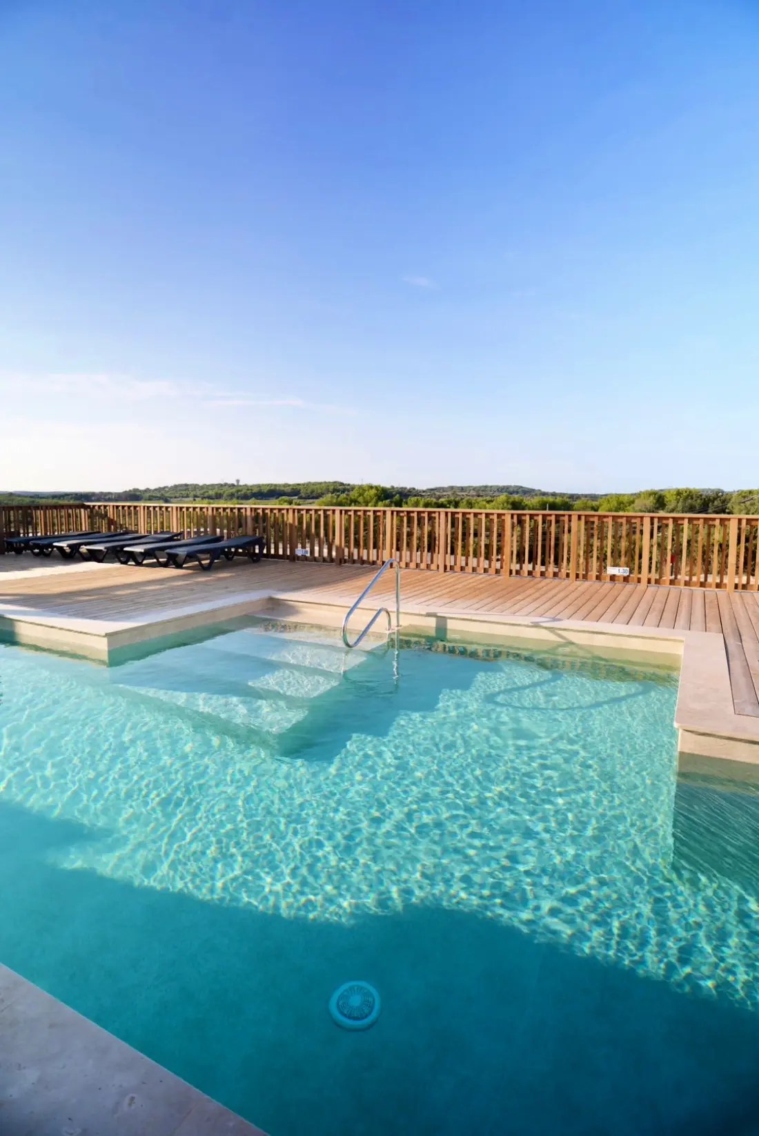 Camping Les Lodges du Lagon 3 étoiles★★★