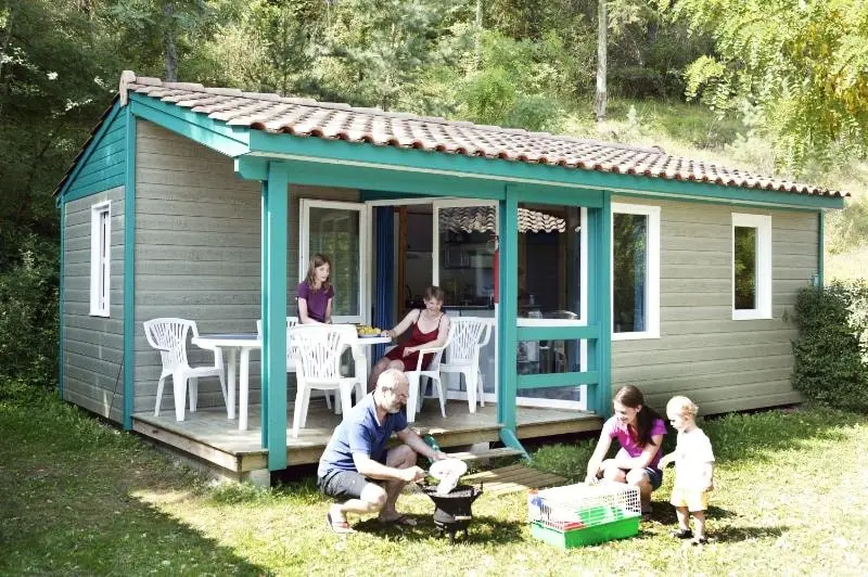 Flower Camping Le Val de la Marquise 4 étoiles★★★★