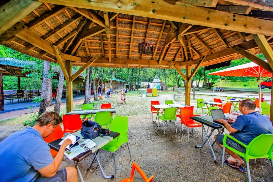 Flower Camping Le Val de la Marquise 4 étoiles★★★★