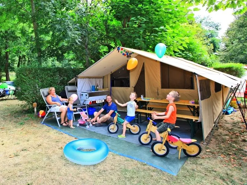 Flower Camping Le Val de la Marquise 4 étoiles★★★★
