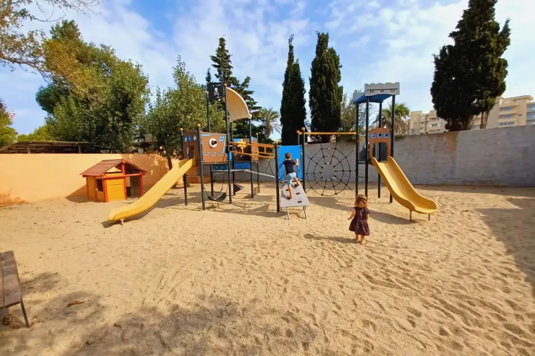 Résidence Camping Mar Estang - Mobilhome 2 Chambres 6 Pers Bien équipé