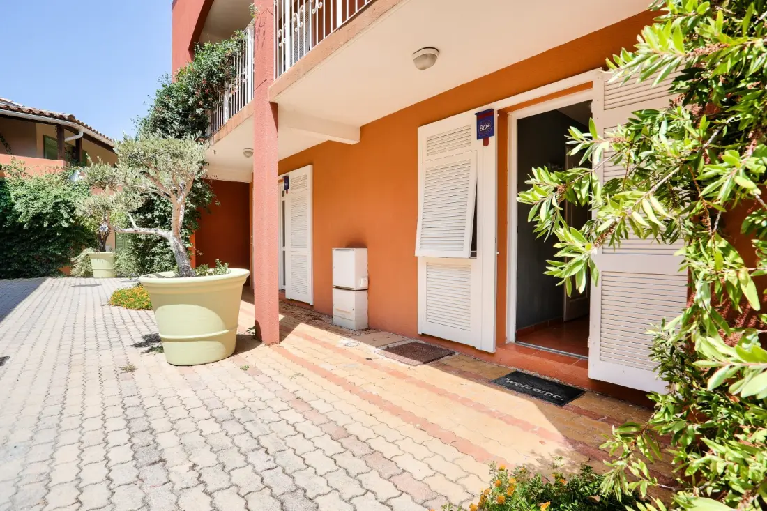 Résidence Les Rives de Cannes Mandelieu - maeva Home