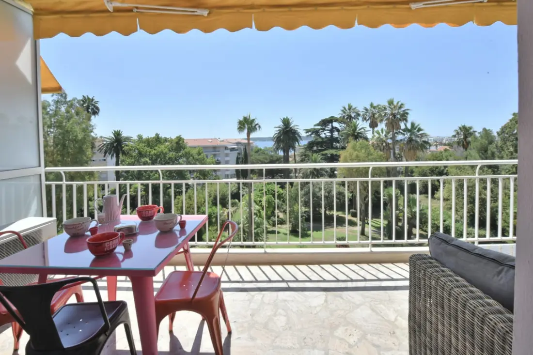 Résidence 2p Avec Terrasse Et Vue Mer à Deux Pas Des Plages