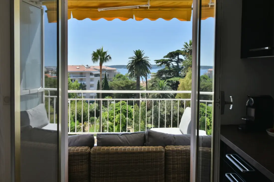 Résidence 2p Avec Terrasse Et Vue Mer à Deux Pas Des Plages