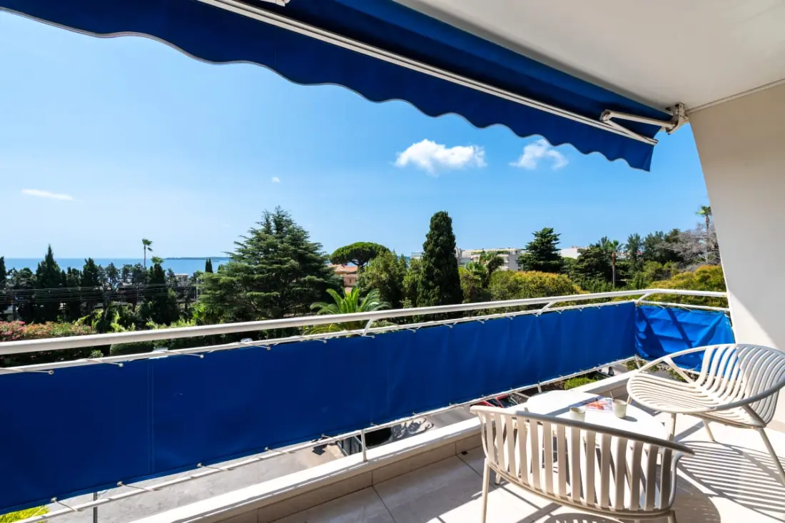 Résidence 3p Traversant Vue Mer – Cannes Est