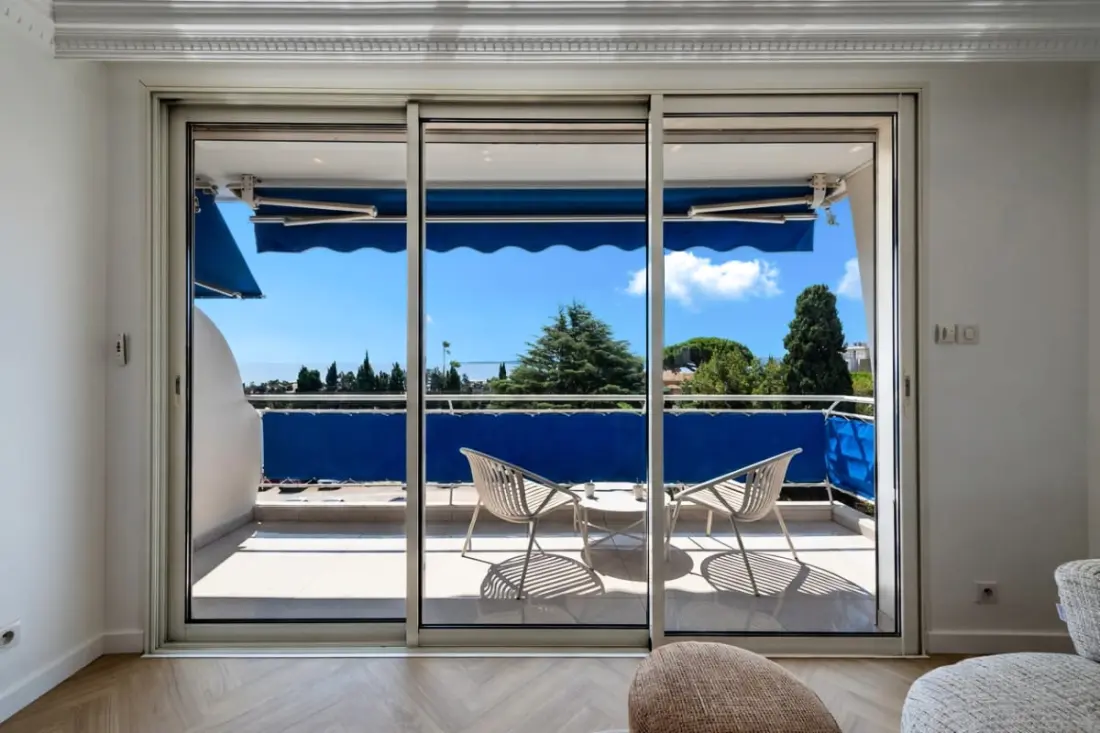 Résidence 3p Traversant Vue Mer – Cannes Est