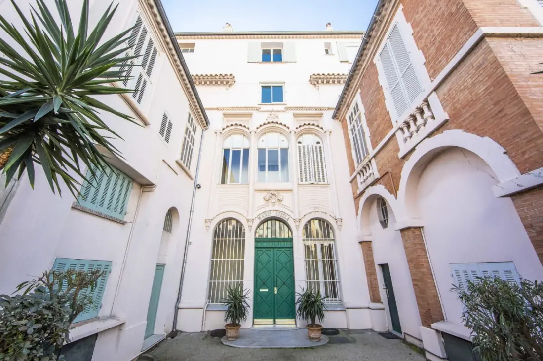 Résidence Appartement 3 Chambres 125 M2 Avec Vue Exceptionnelle Face à La Mer