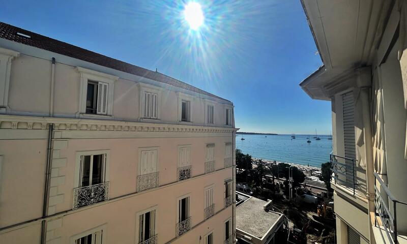 Havre De Paix Et Vue Sur La Croisette - - Cannes - 2
