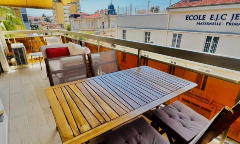 Résidence Le Verdi - T2 Avec Climatisation Et Parking Dans Le Centre De Cannes - - Cannes - 1