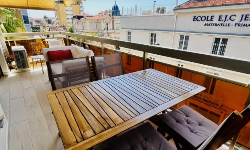 Résidence Le Verdi - T2 Avec Climatisation Et Parking Dans Le Centre De Cannes - - Cannes - 15