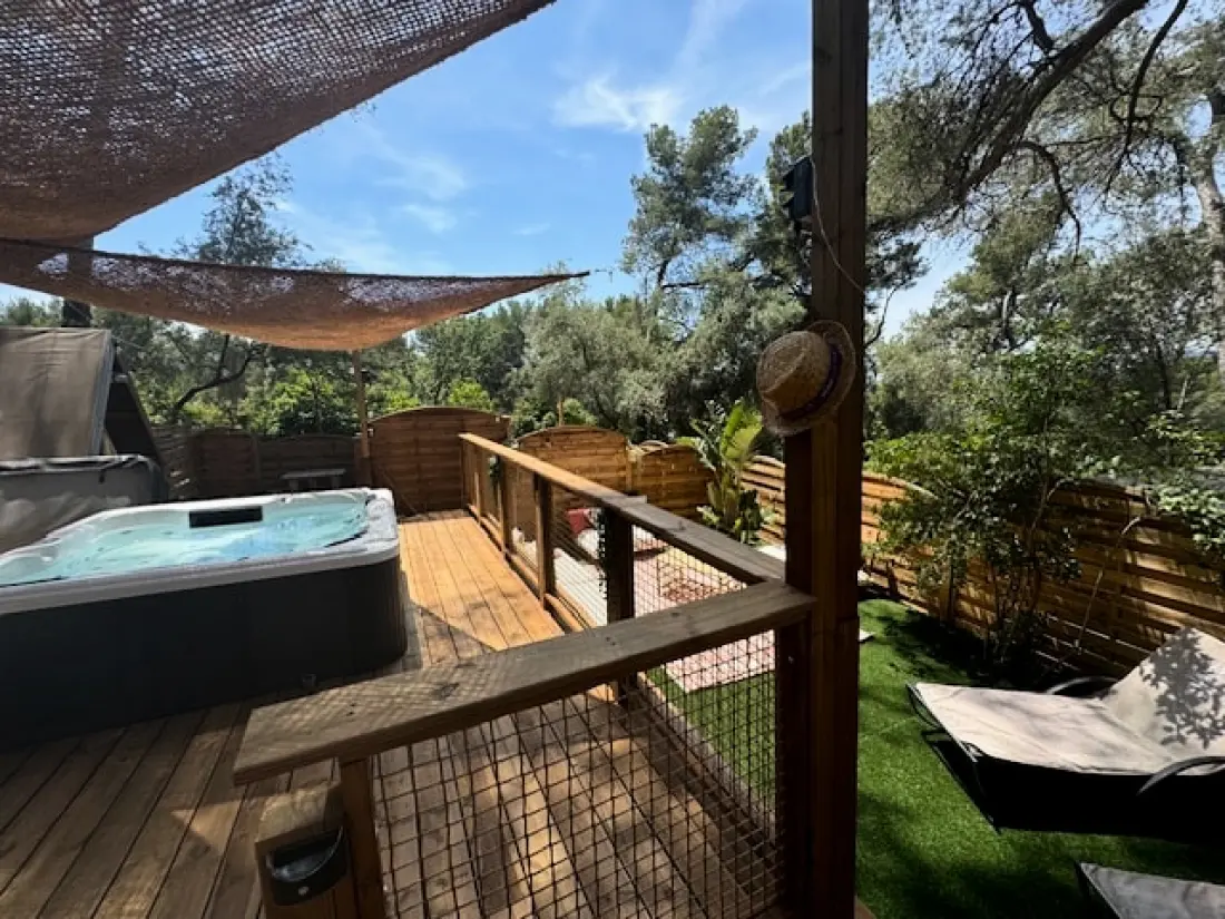 Camping Le BeauVezé 4 étoiles★★★★