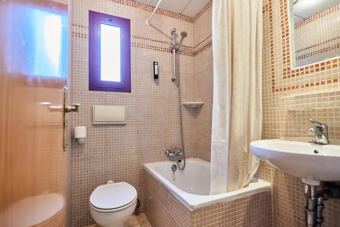 TAIGA Lake Caspe