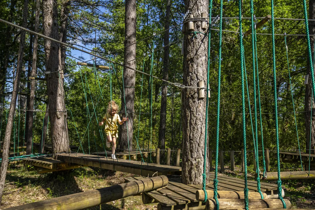 Camping Romanée Le Lou Castel4 étoiles★★★★