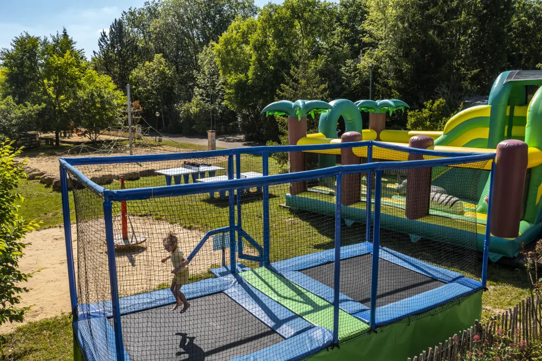Camping Romanée Le Lou Castel4 étoiles★★★★