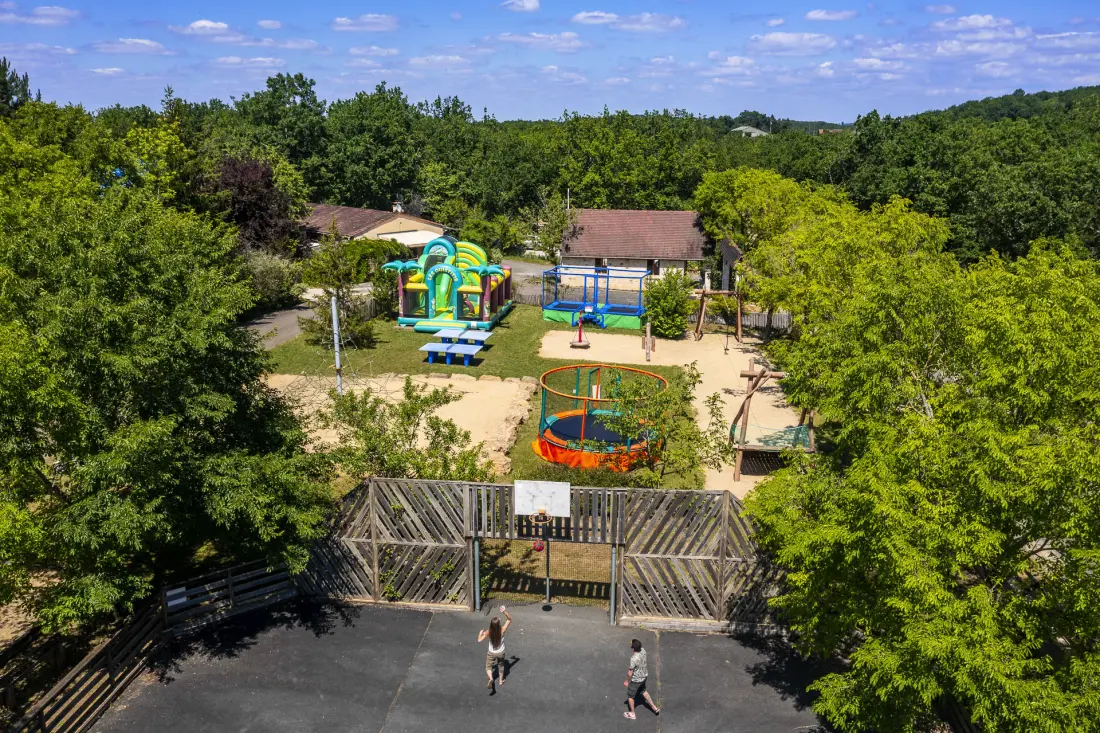 Camping Romanée Le Lou Castel4 étoiles★★★★