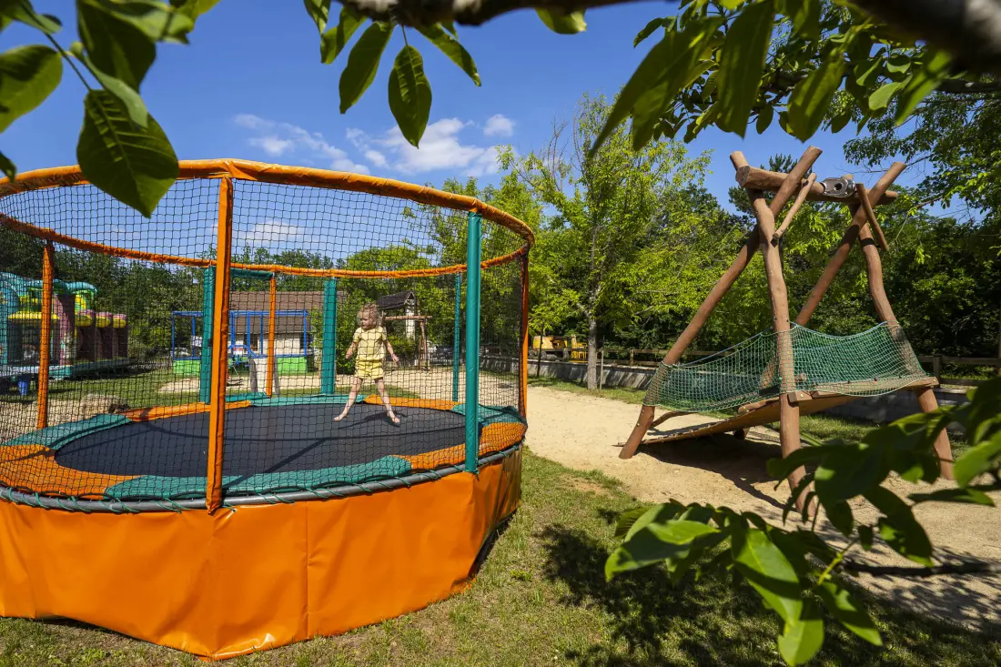Camping Romanée Le Lou Castel4 étoiles★★★★
