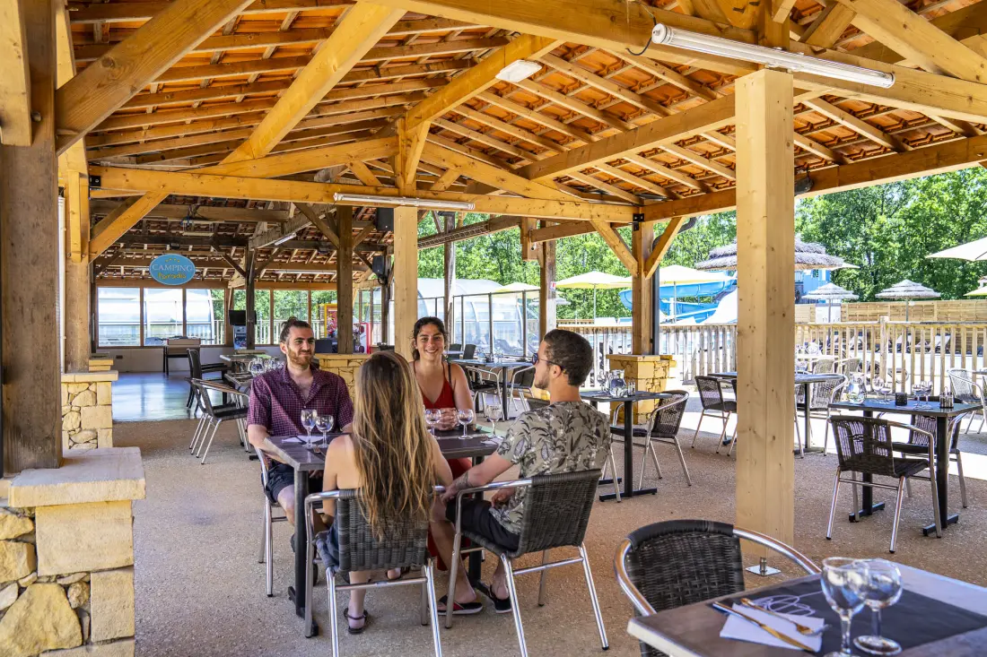 Camping Romanée Le Lou Castel4 étoiles★★★★