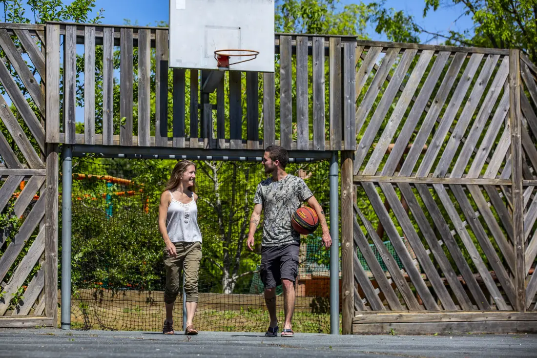 Camping Romanée Le Lou Castel4 étoiles★★★★