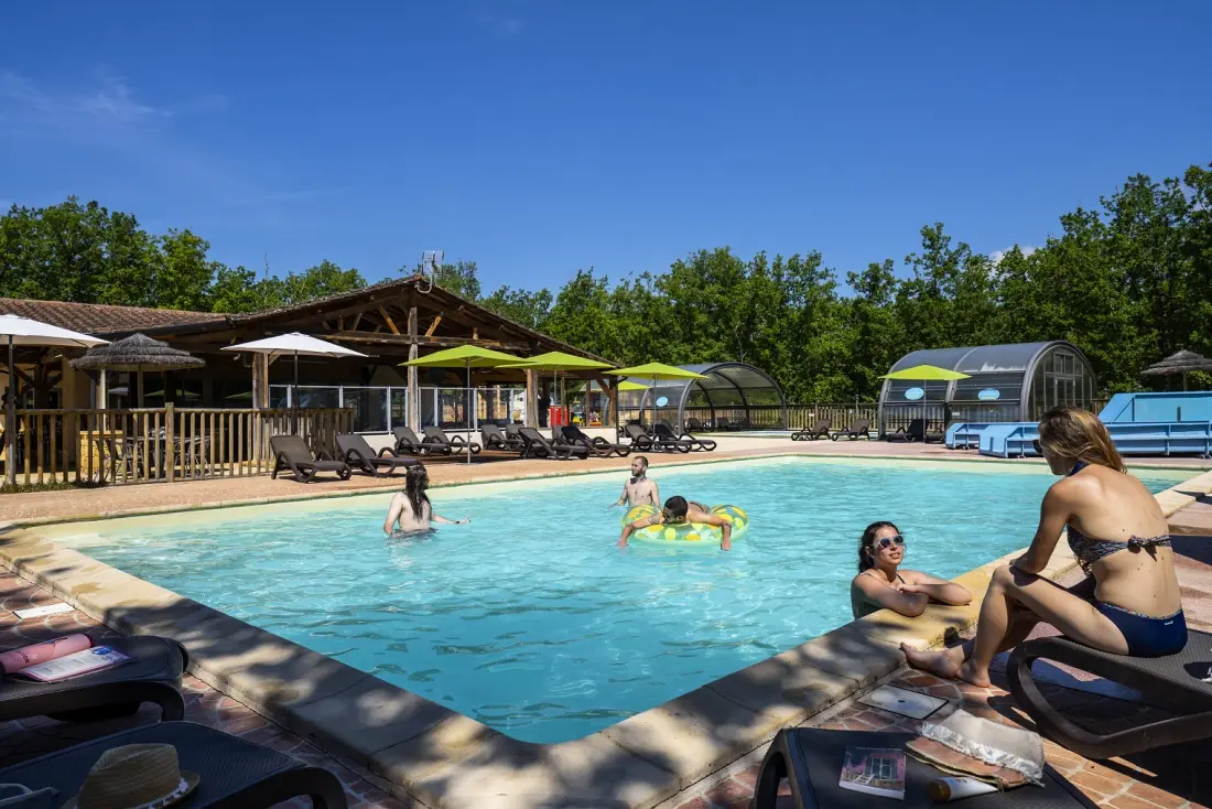 Camping Romanée Le Lou Castel4 étoiles★★★★