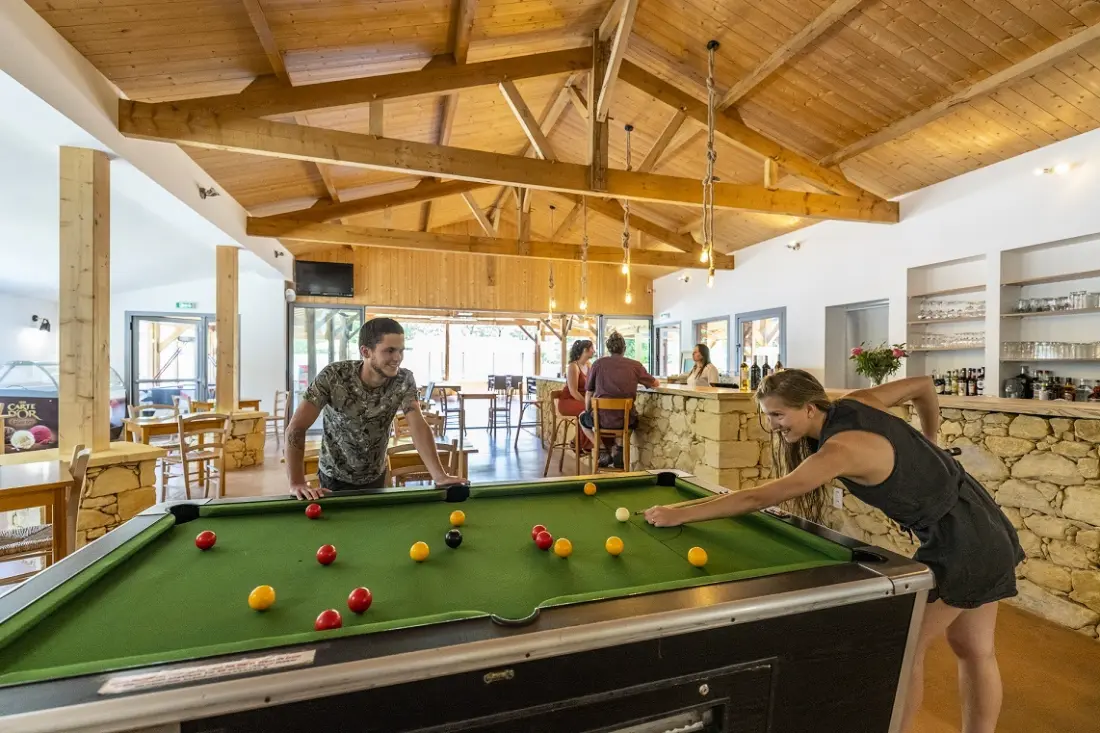 Camping Romanée Le Lou Castel4 étoiles★★★★