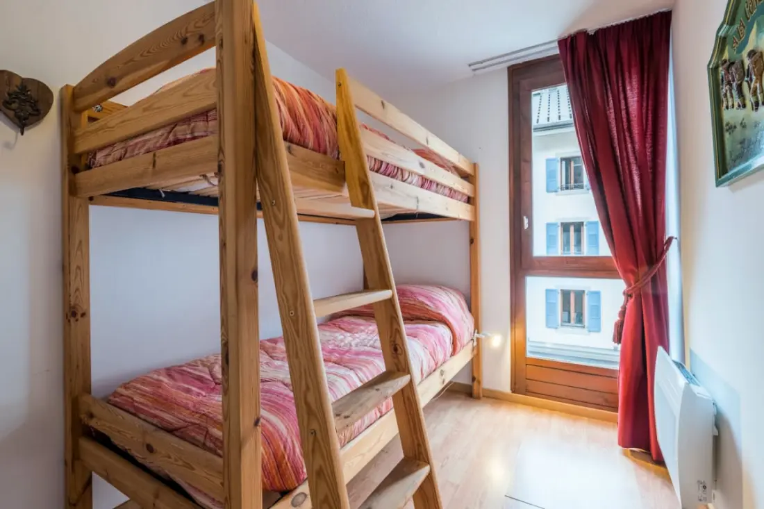 Appt Savoyard Avec Vue Montagne | Parking + Balcon