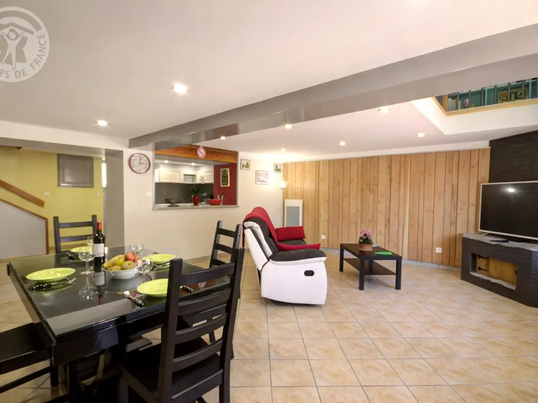 Maison de Vacances CHAMPOLY