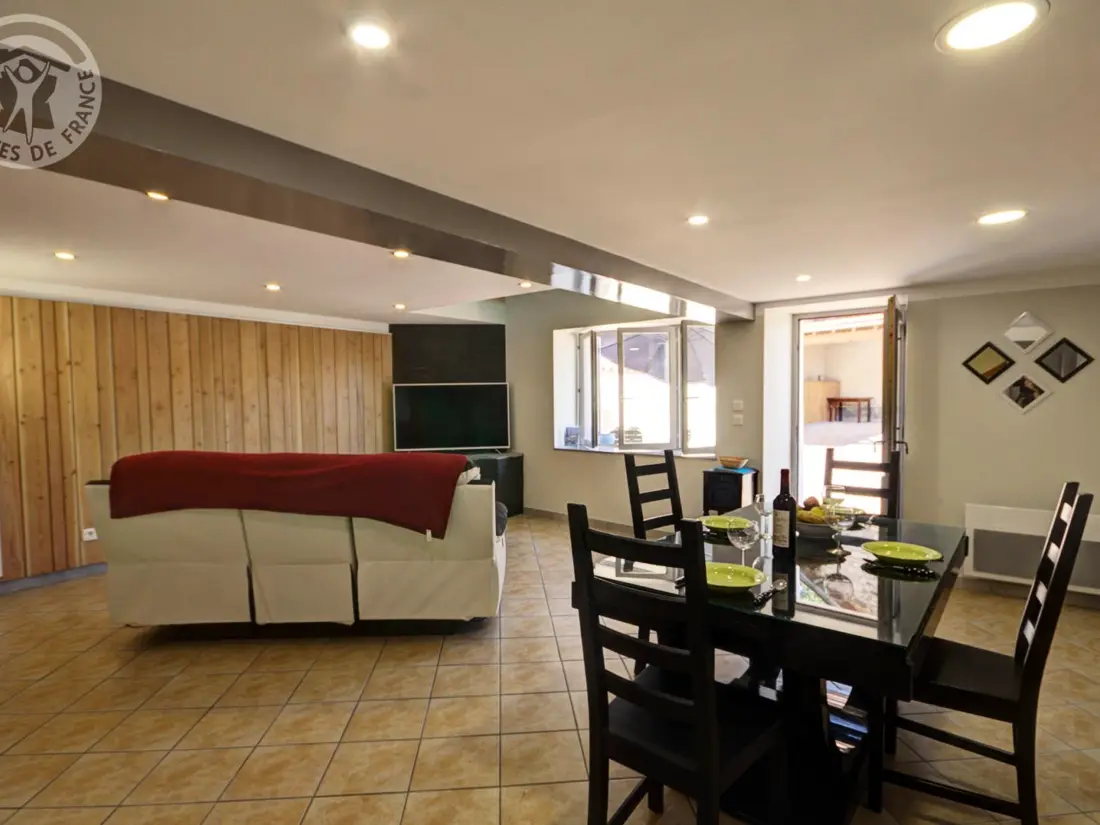 Maison de Vacances CHAMPOLY