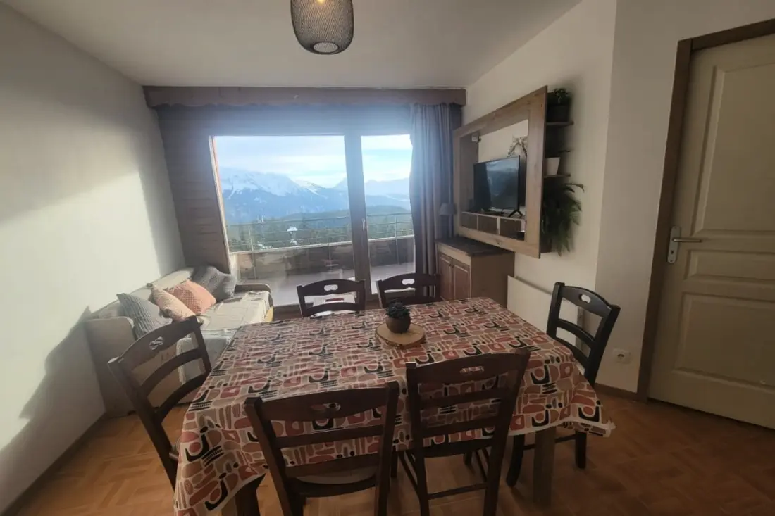 Vue époustouflante Agréable T3 Au Pied Des Pistes Terrasse Pkg 6 Pers