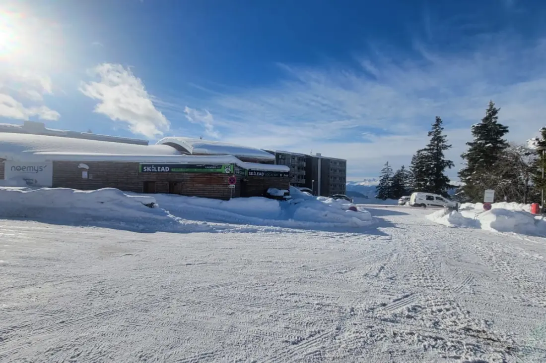Vue époustouflante Agréable T3 Au Pied Des Pistes Terrasse Pkg 6 Pers