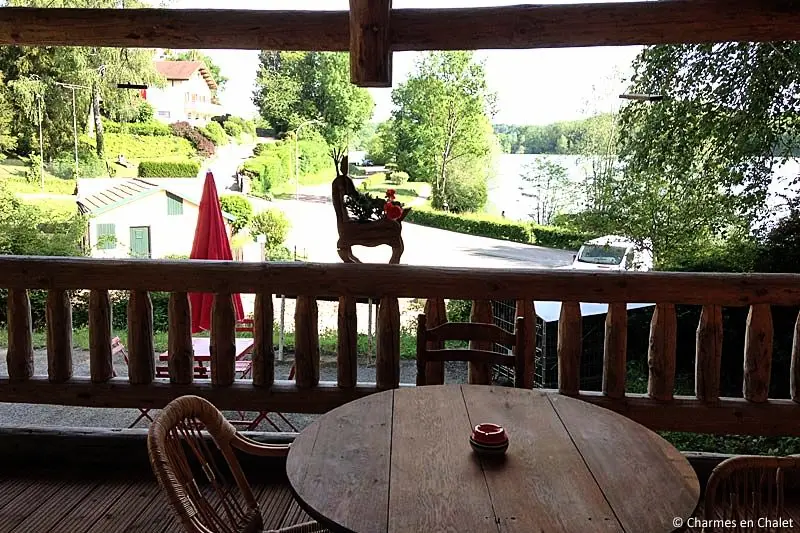 Gîte de France La fuste du bûcheron - cabane authentique 3 épis