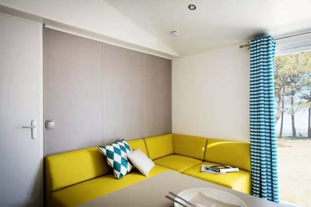 Camping Les Sous Bois du Lac 3 étoiles★★★