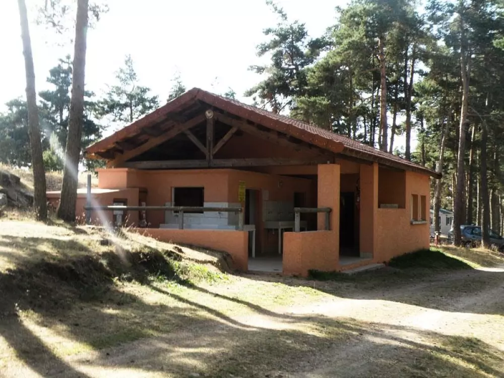 Camping Les Sous Bois du Lac 3 étoiles★★★