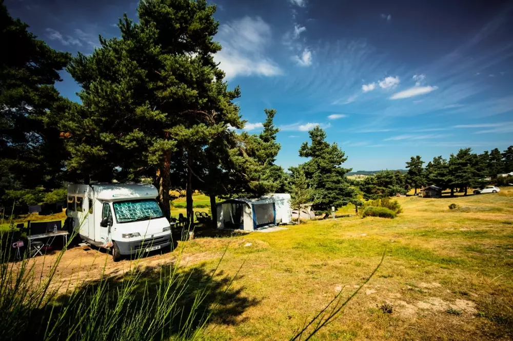 Camping Les Sous Bois du Lac 3 étoiles★★★