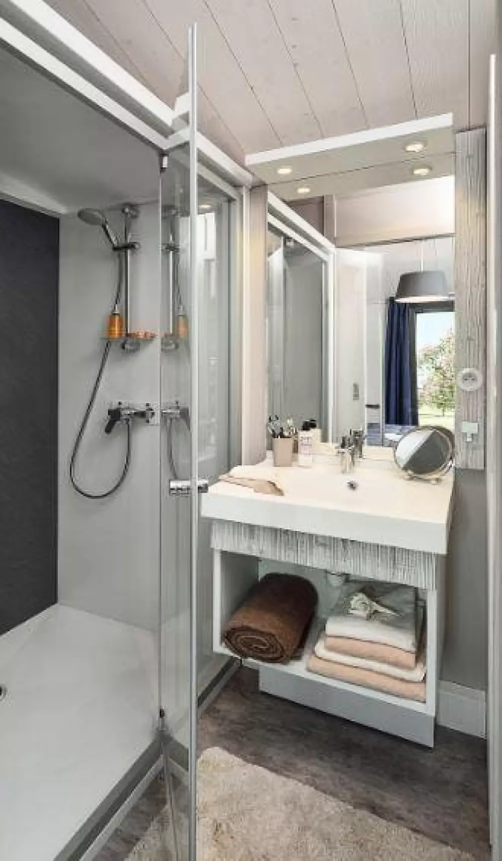 Camping Les Sous Bois du Lac 3 étoiles★★★