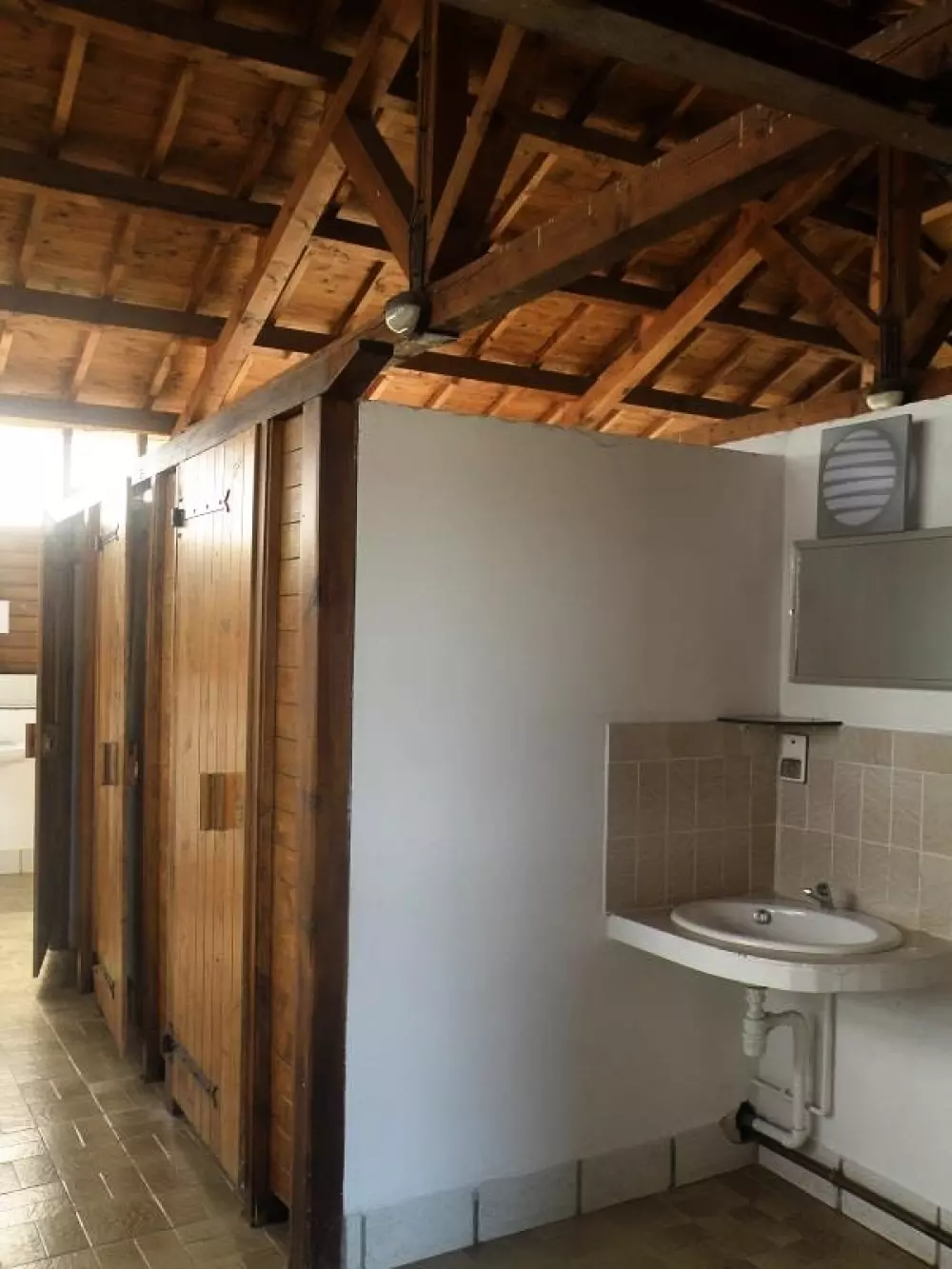 Camping Les Sous Bois du Lac 3 étoiles★★★