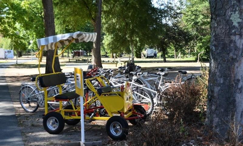 Camping Le Rochat-Belle-Isle *** - Châteauroux - 19