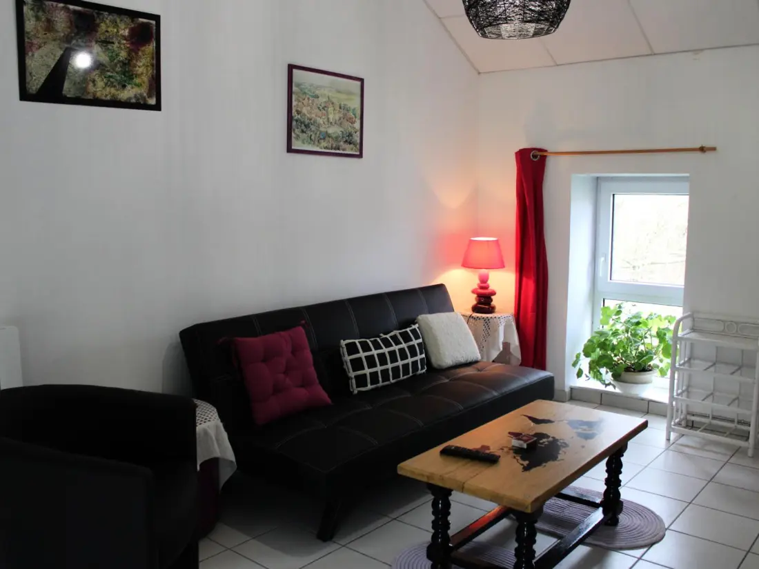 Maison de Vacances Châtel-de-Neuvre 3