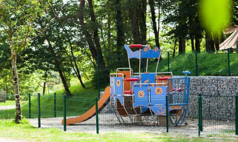 France - Jura - Chatillon - Camping Domaine de l'Epinette 4*