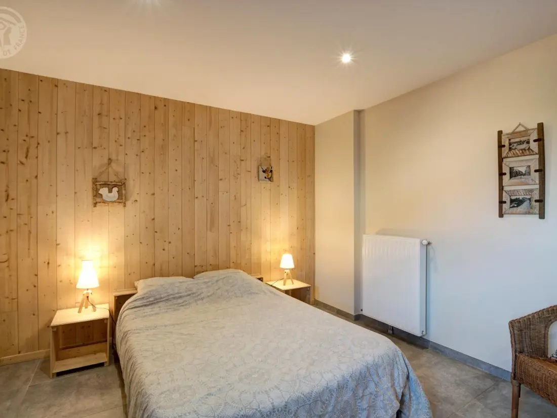 Maison de Vacances CHAZELLES-SUR-LYON 2