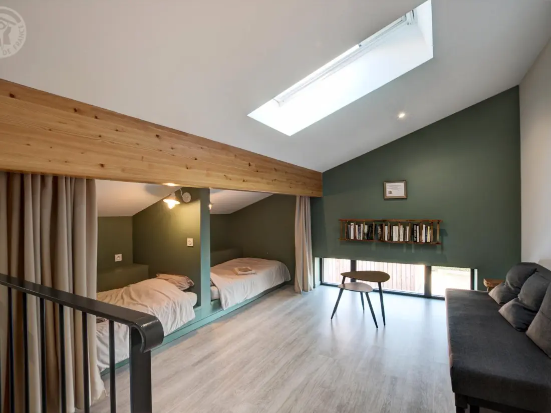 Maison de Vacances CHAZELLES-SUR-LYON 2