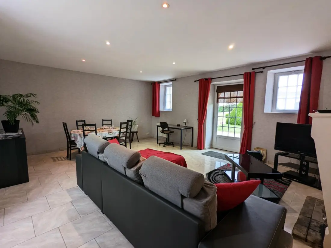 Maison de Vacances Cherves-Richemont 2