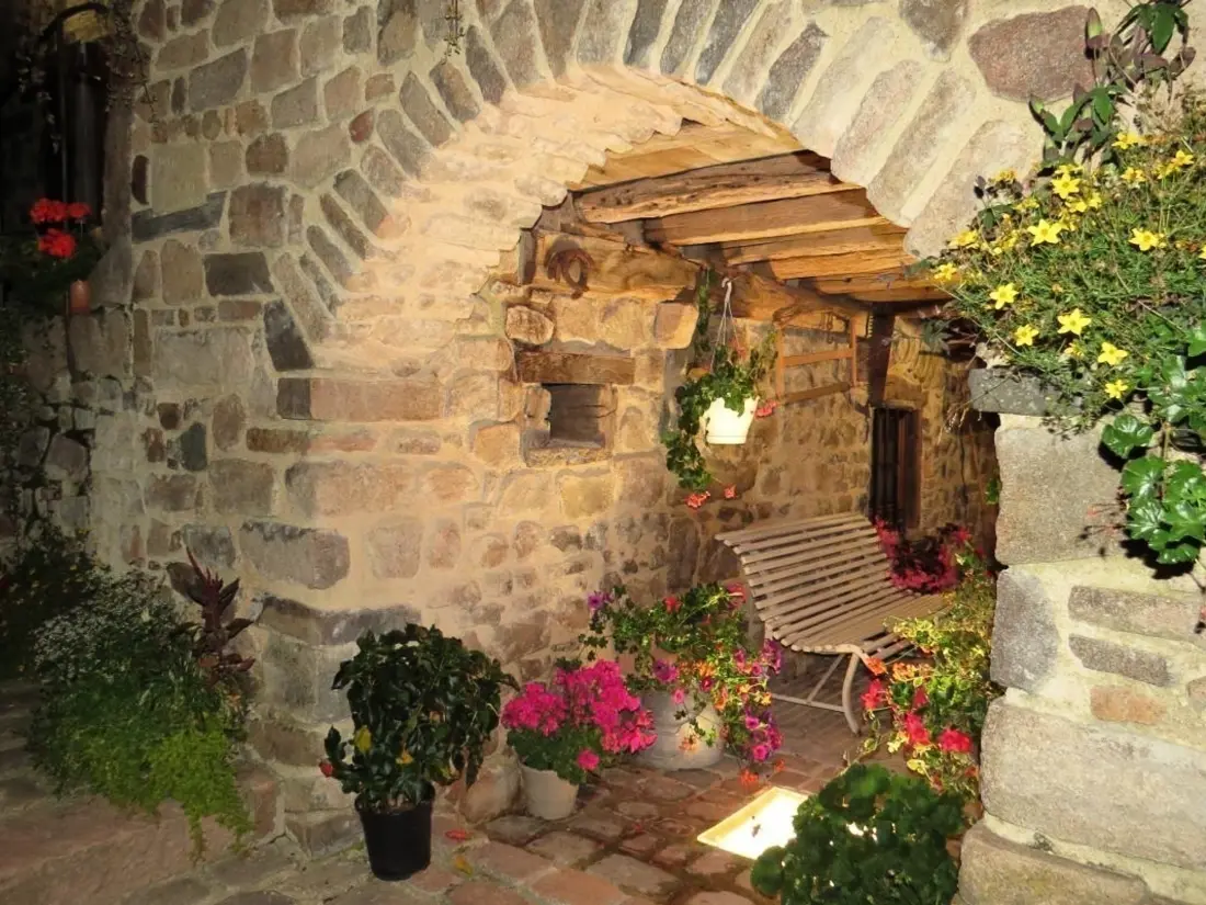 Maison de Vacances CHIRASSIMONT 2