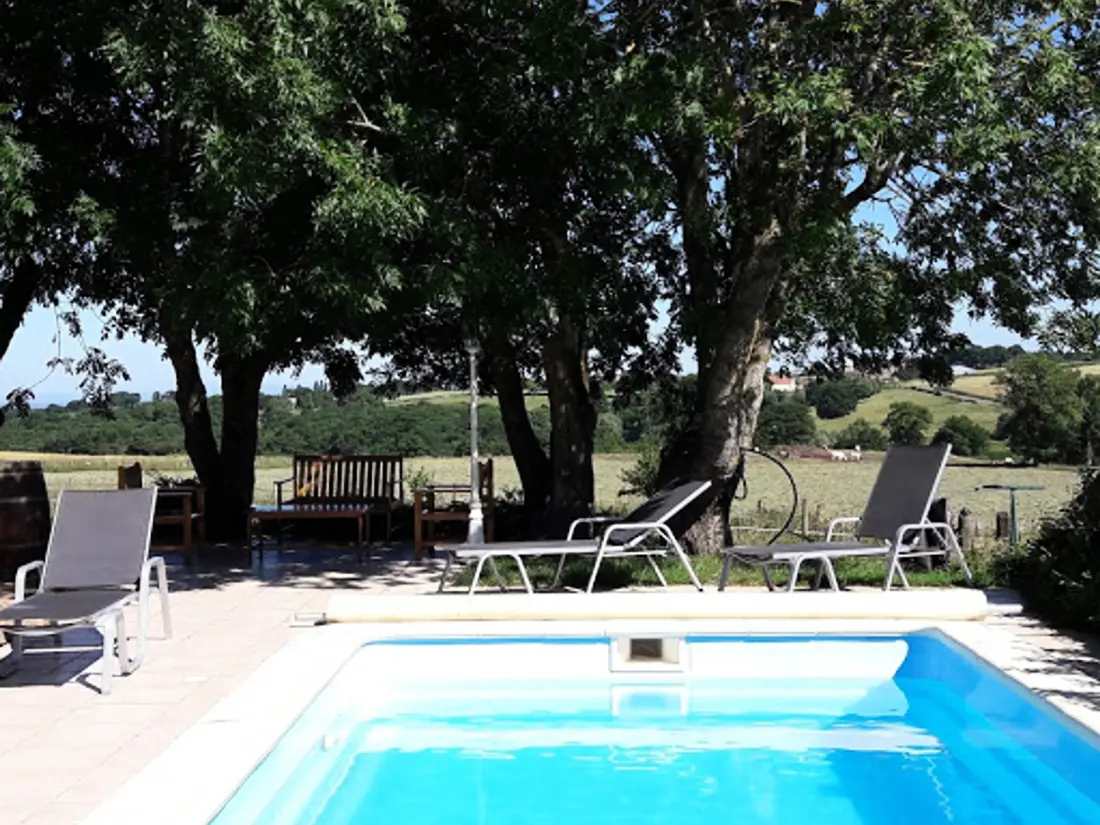 Maison de Vacances Chirat-l'Église 2